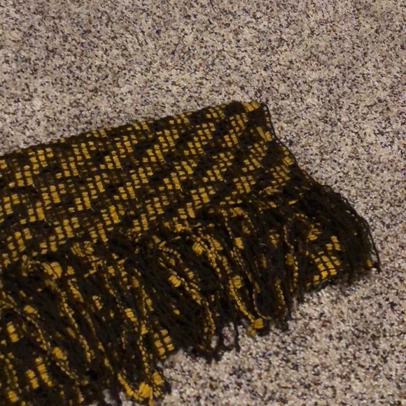 Scarf - Picture 4 of 4